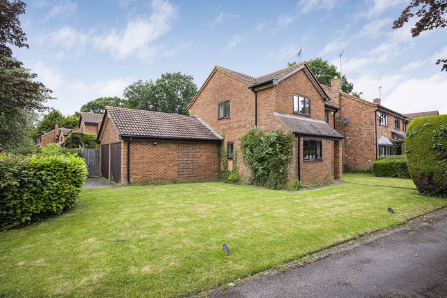 Thumbnail Detached house for sale in Barleyfields, Didcot