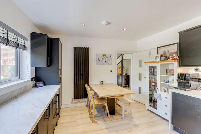 16 High Oakham Hill, Mansfield photo 4