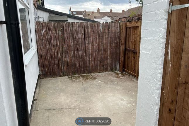 Elliott Street, Redcar photo 3