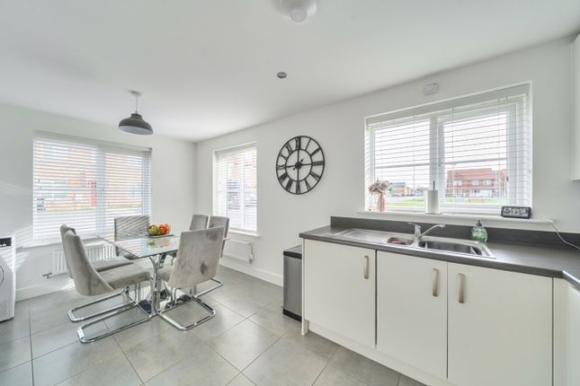 1, Hopkins Avenue, Lincoln photo 4
