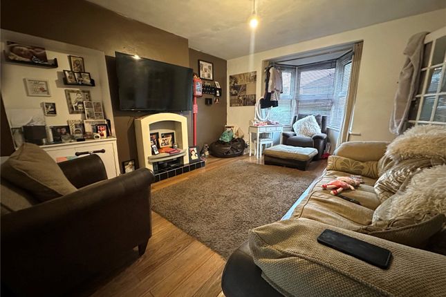 59, Tedbury Crescent, West Midlands photo 4