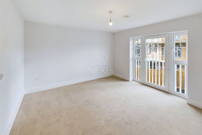 Semi-detached house to rent in Maine Street, Reading