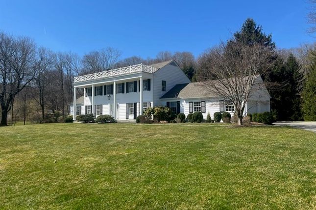 Thumbnail Property for sale in 1 Round Hill Road, Chappaqua, New York, United States Of America