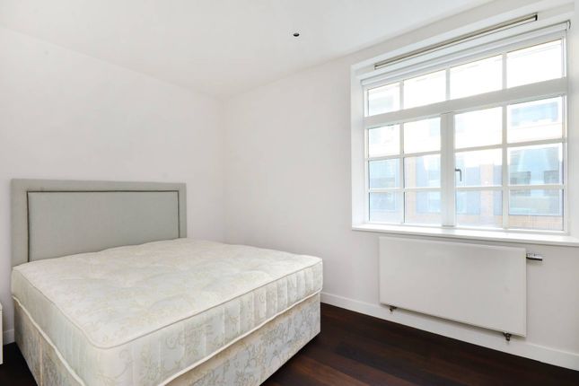 Flat to rent in Picton Place, Marylebone, London