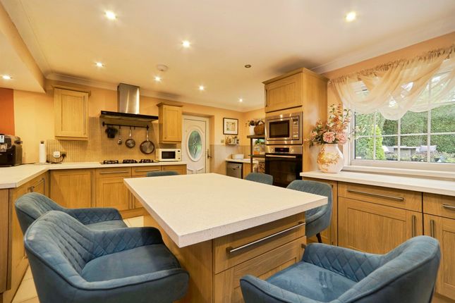 14, Hall Rise, Leeds photo 4