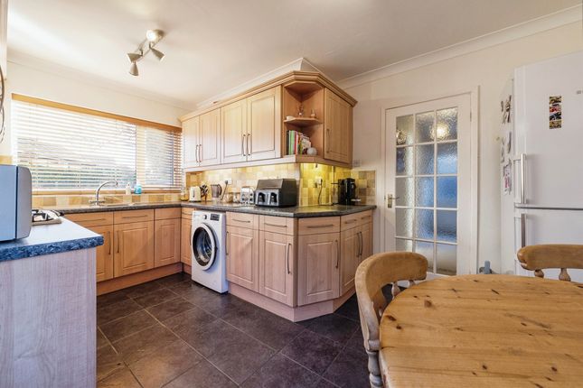 Detached house for sale in Ashworth Close, Newark