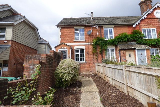 Thumbnail Terraced house to rent in Church Road, Bishopstoke, Eastleigh