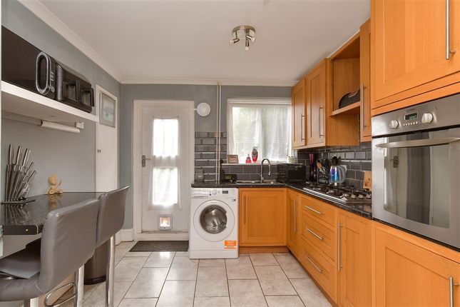Maidstone Road, Rochester photo 4