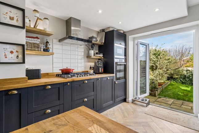 6 Fair View Cottages, High Road, Cookham photo 2
