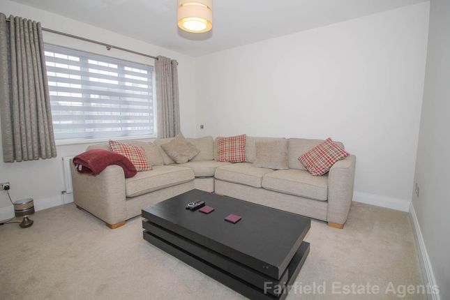 Semi-detached house to rent in Oaklands Avenue, Oxhey Hall