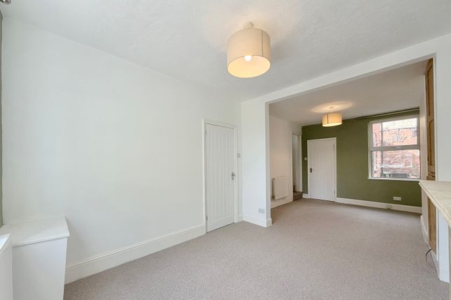 26, Jacksons Lane, WELLINGBOROUGH photo 4