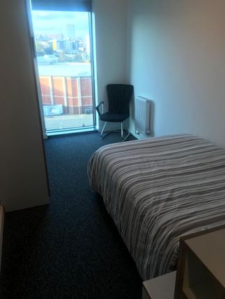 Flat to rent in London Road, Sheffield