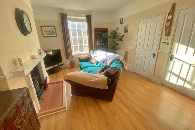 Flat 2, Victoria Street, Ventnor photo 4