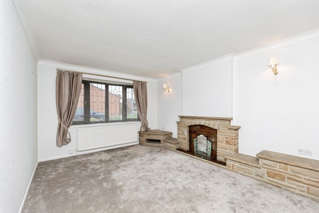 18, Perth Drive, Wakefield photo 4