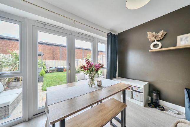 38, Redwing Road, Sandbach photo 4