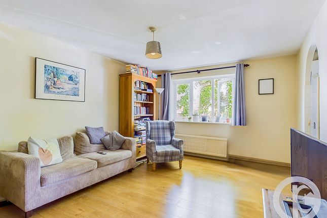 Thumbnail Flat for sale in Marshalls Close, London