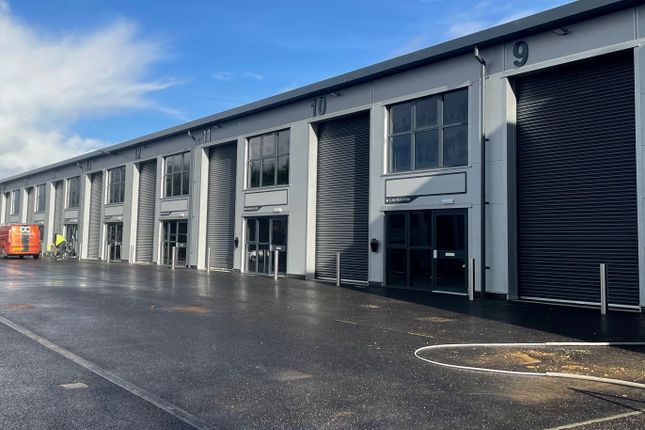 Light industrial to let in Burrington Way, Plymouth