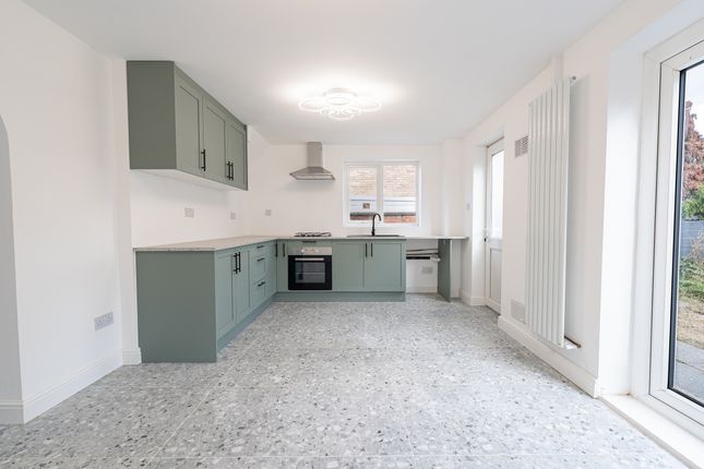 22 Cathkin Close, Leicester photo 2