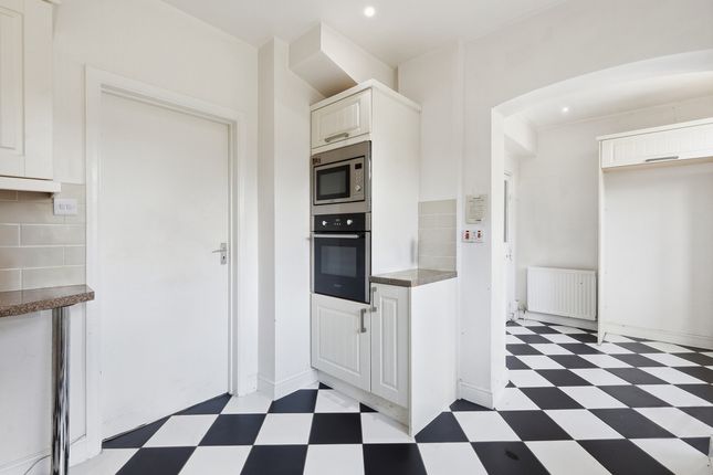 39, Chigwell Park Drive, Chigwell photo 4