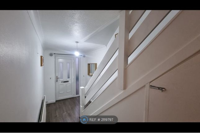 Long Lynderswood, Basildon, Basildon photo 5