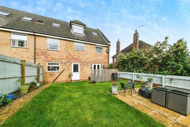 Link-detached house for sale in Broomhill, Downham Market