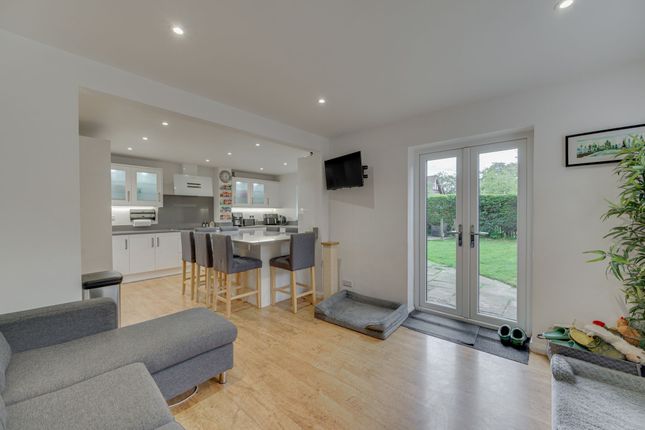 1 Newquay Court, Congleton photo 4
