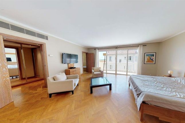 Apartment for sale in Cannes, France, Provence-Alpes-Cote-D'azur, 37 Avenue Des Hespérides, 06400, France