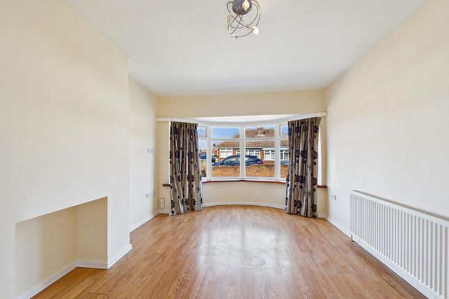 30, Kennerleigh Walk, Leeds photo 3