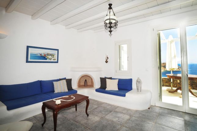 Apartment for sale in Mikonos 846 00, Greece