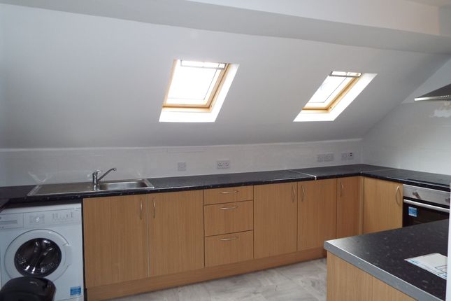 Flat 2, Chatham photo 2