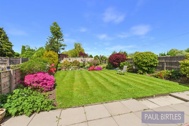 11, Newbury Drive, Trafford photo 2