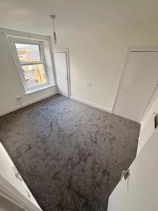 78a Windsor Street, Neath photo 5