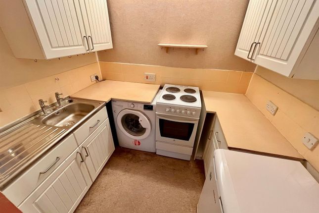 Flat for sale in St. Peters Plain, Great Yarmouth
