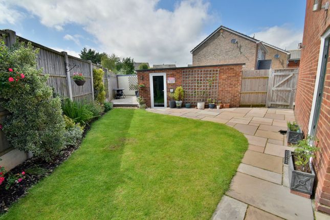 39, Fitzpain Road, Ferndown photo 4