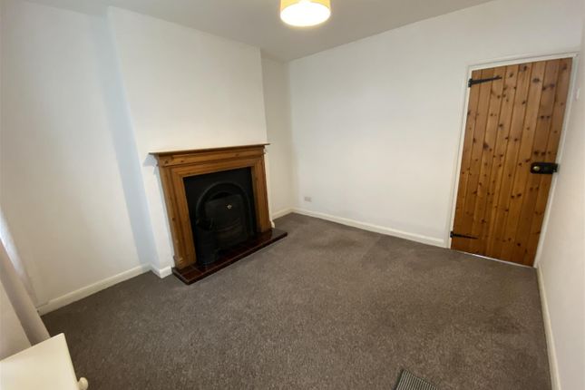 5, Gladstone Street, Mold photo 3