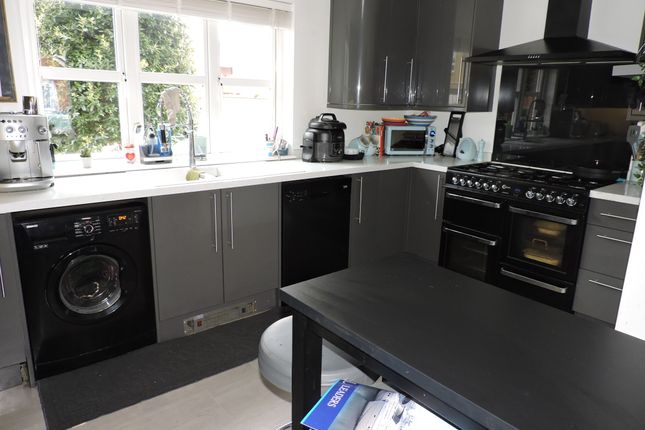 26, Caroline Way, Sovereign Harbour North photo 5