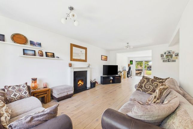 10 Monsell Drive, Nottingham photo 4