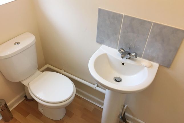 Cloakroom/wc