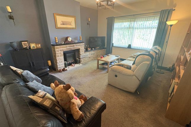 13, Sandringham Road, Bradford photo 2