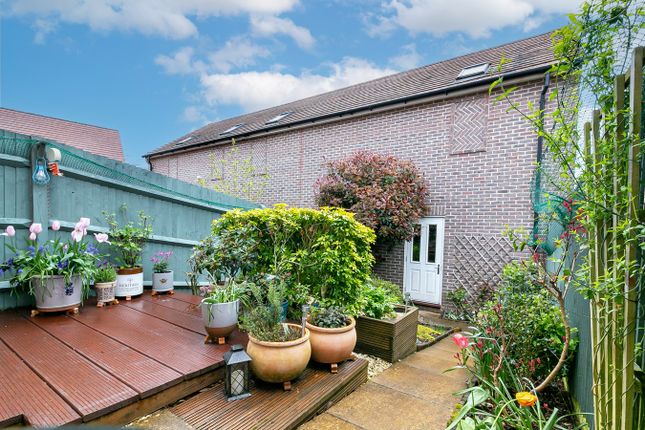 Terraced house for sale in Lindsell Avenue, Letchworth Garden City