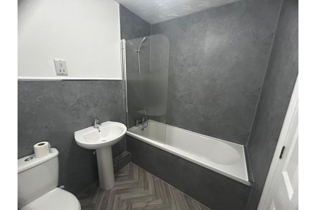 1, Cudworth Drive, Nottingham photo 4
