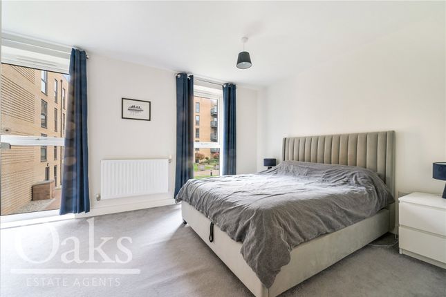Flat 40 Lambourne House,, Apple Yard, London photo 4