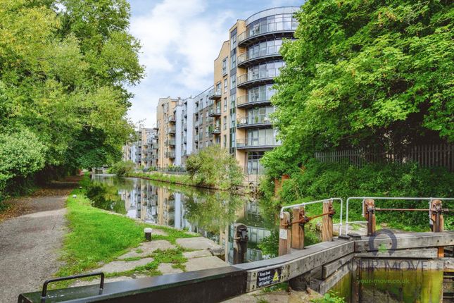 21 Grover House,, The Embankment, Hemel Hempstead photo 4