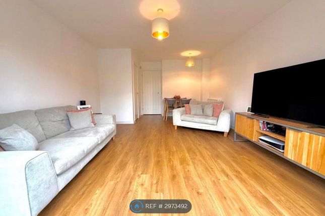 Magdalene Close, South Marston, Swindon photo 3