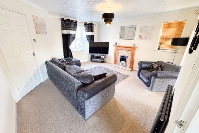 17, Rimini Close, Stoke-on-Trent photo 2