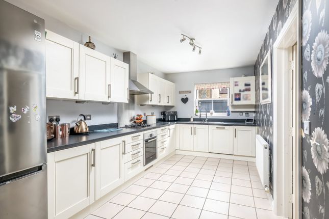 5, Kipling Crescent, Hitchin photo 3