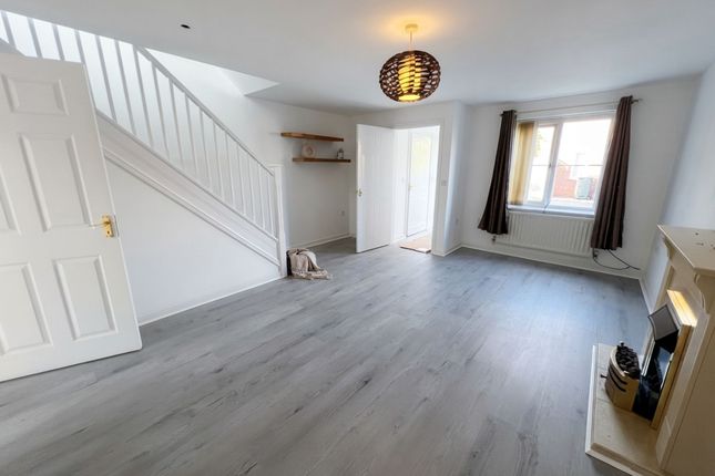 12 Towpath Close, Coventry photo 2