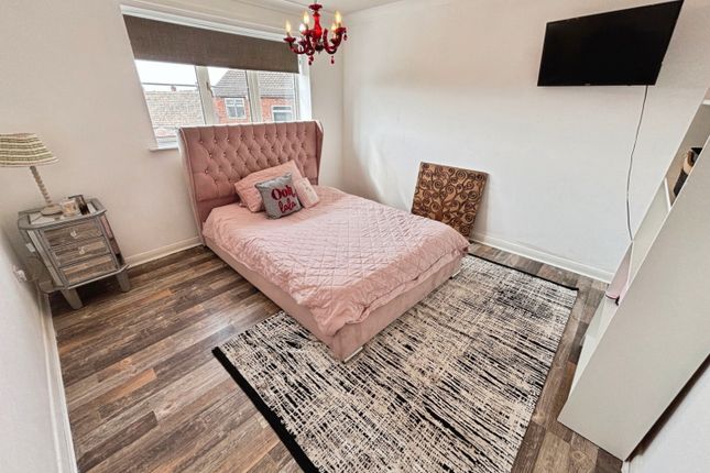 8, St. Helens Way, Gainsborough photo 5