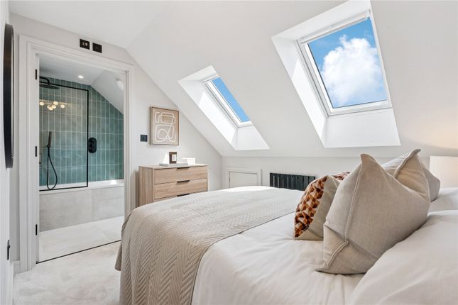 1-bed flat on Flat 4, 284, Franciscan Road, London, £325,000