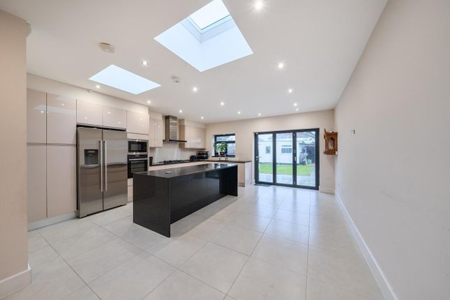 129, Streatfield Road, Harrow photo 2